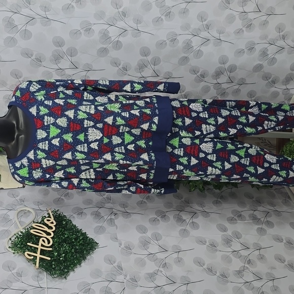 Merry Lane Christmas Tree Pajama Set - Picture 3 of 10